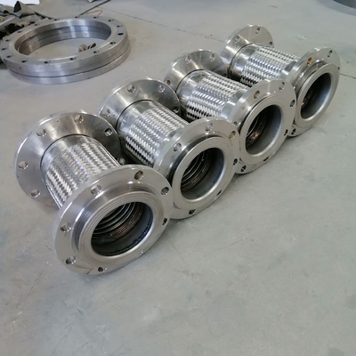 3-12 mm Niestandardowy elastyczny wąż z kołnierzem typu OEM Ciśnienie 0-50 MPa
